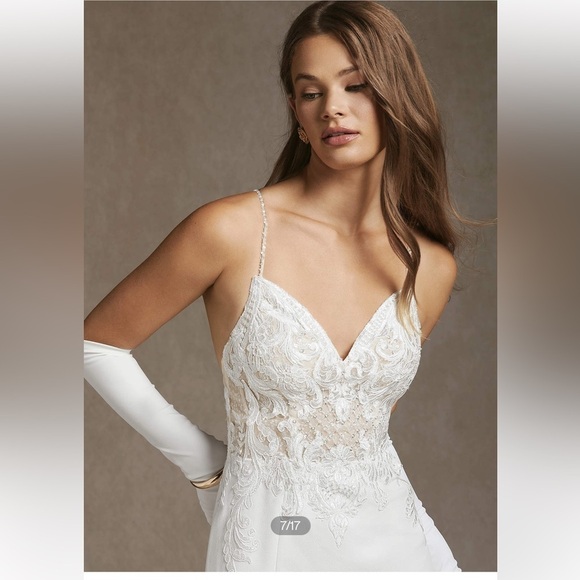 New AZAZIE SAFFRON Diamond White Champagne Mermaid Sweetheart Sequin Crepe Dress - Picture 7 of 16